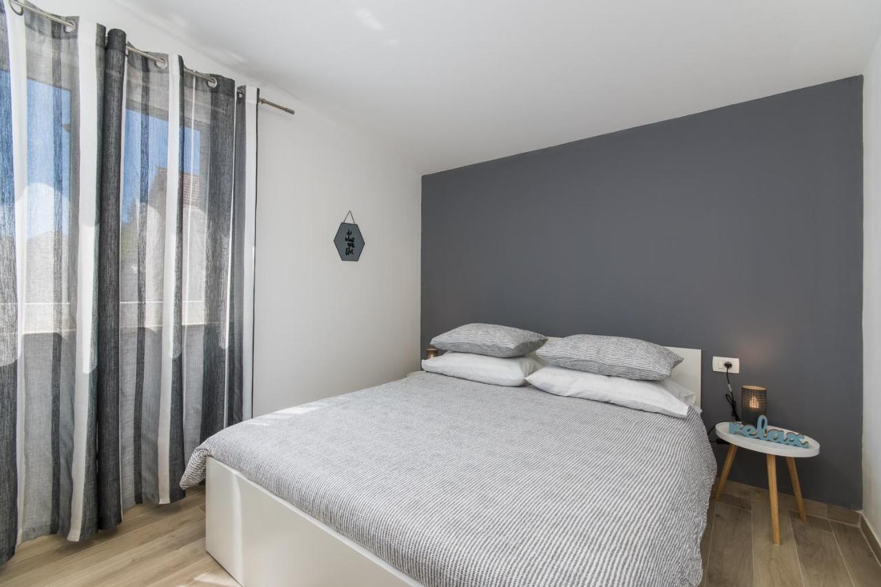 Apartment Finta Rogotin Buitenkant foto