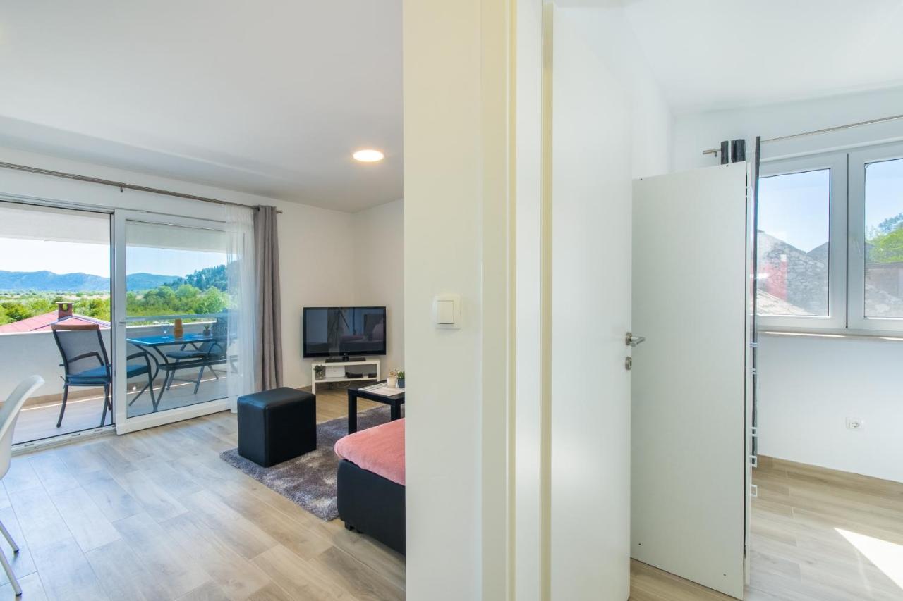Apartment Finta Rogotin Buitenkant foto
